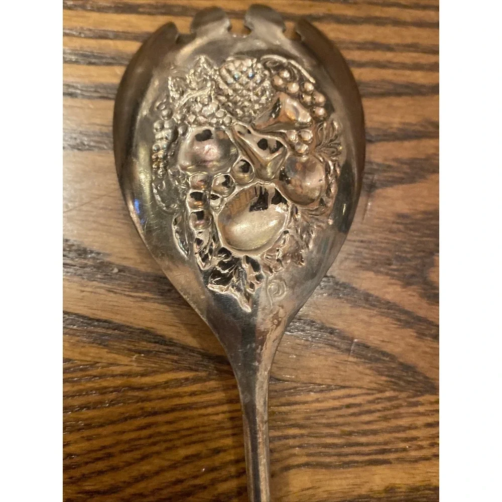 Sheffield England KINGS Silver Plate EPNS Raised Fruit Salad Serving Set